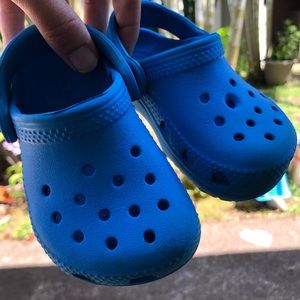 Toddler crocs
